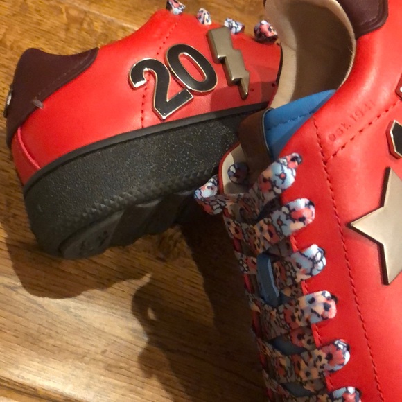 Coach - Picture 4 of 5